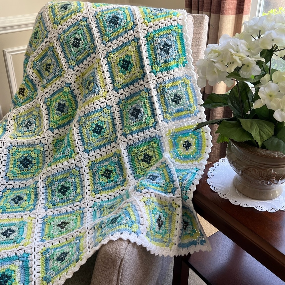 Crochet granny Square blanket